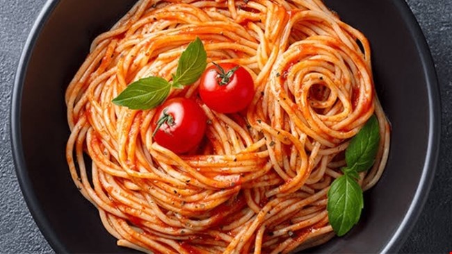 Domates Soslu Spagetti